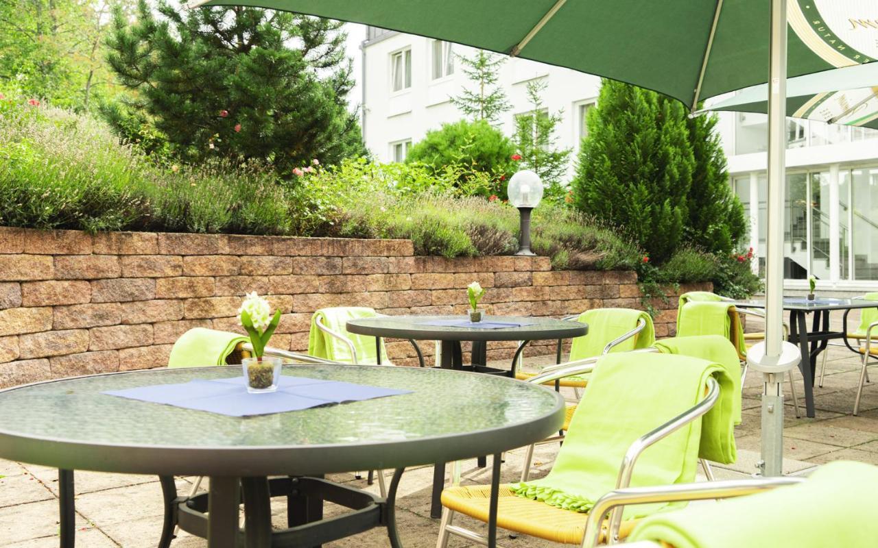 Taunustagungshotel Friedrichsdorf Zewnętrze zdjęcie